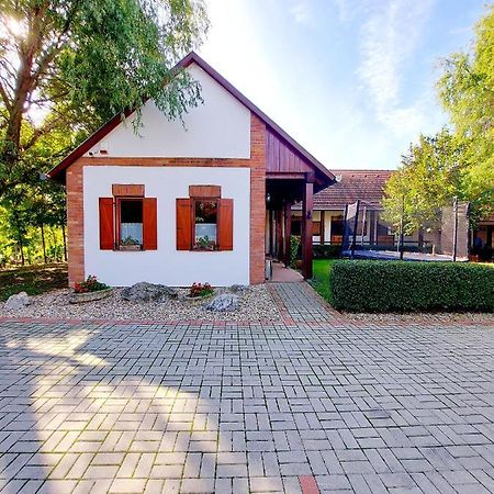 Akacos Tanya Es Vendeghaz Hotell Marok Exteriör bild